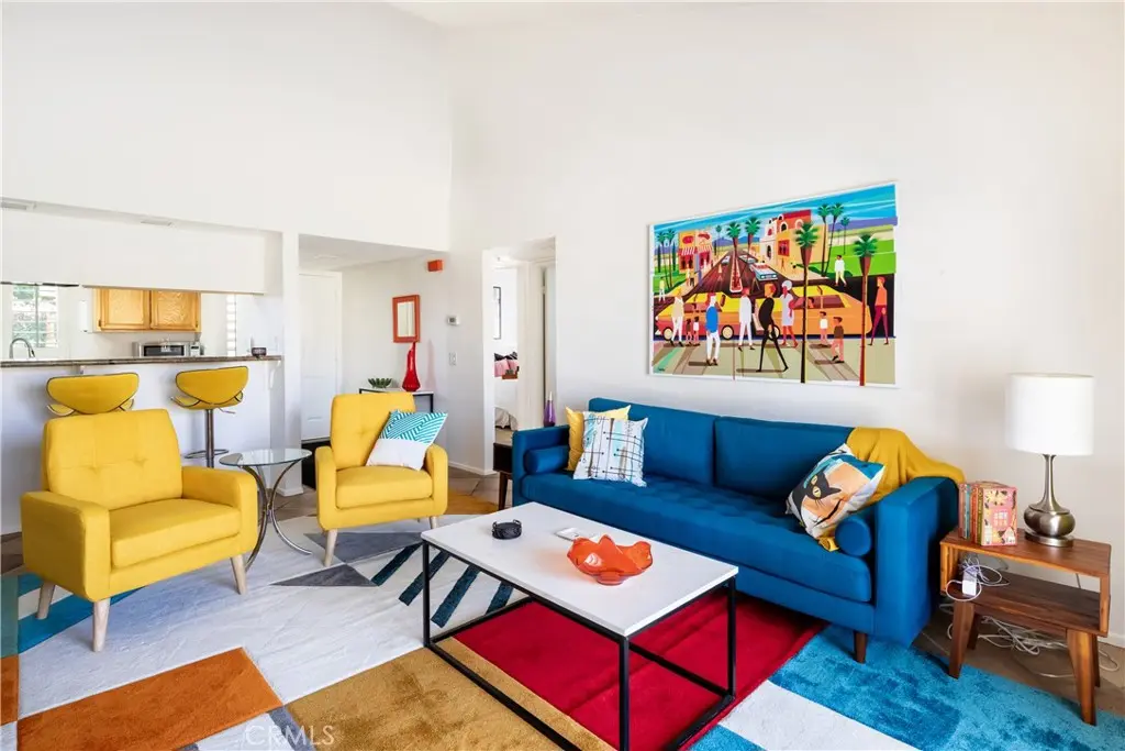 Residential Lease for rent at 40657 Preston Trail, Palm Desert, Riverside County, CA featuring 2 beds and 2 baths