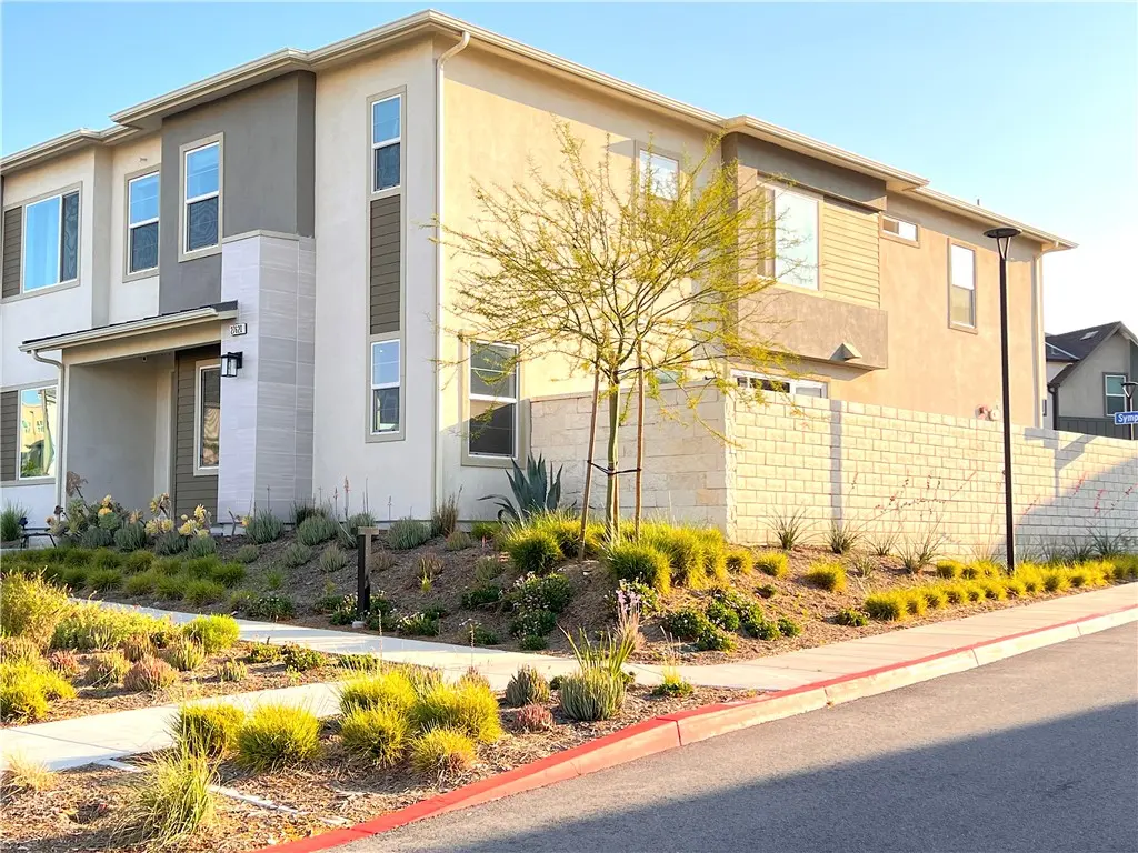 27620 Symphony Place, Valencia, CA — listing photo 1