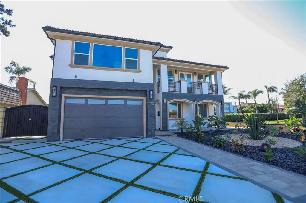21861 Vacation Ln Lane, Huntington Beach, CA — listing photo 1