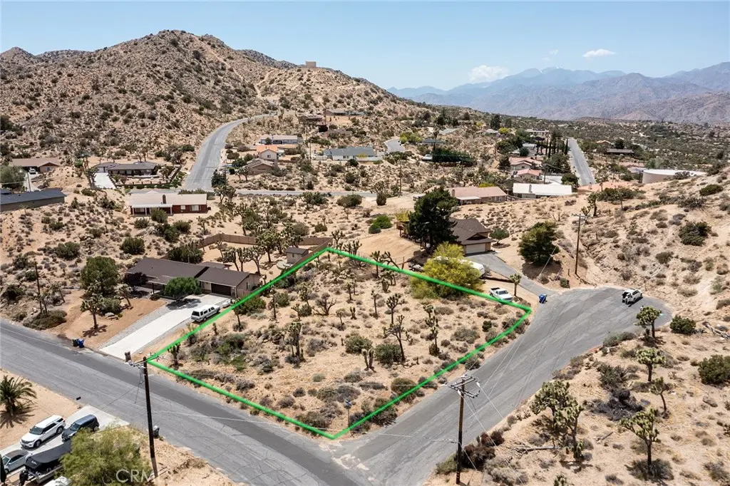 8385 Elk Court, Yucca Valley, CA — listing photo 1