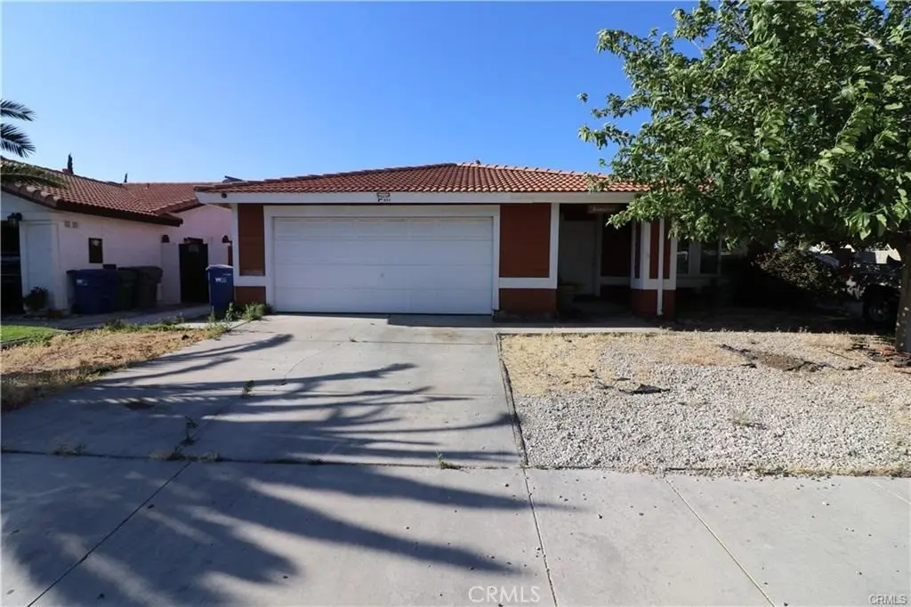 4537 Elwood Avenue, Palmdale, CA — listing photo 1