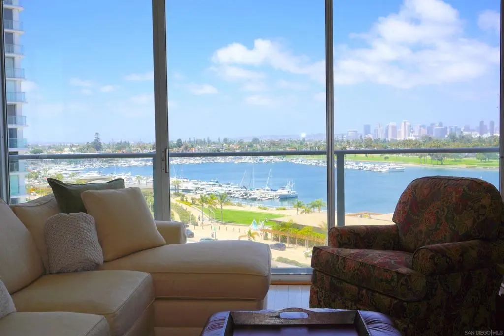 Single Family Residence for rent at 1820 Avenida Del Mundo 808, Coronado, CA featuring 2 beds and 2 baths