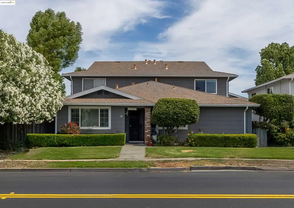 Condominium for sale at 1064 Mohr Ln C, Concord, CA featuring 2 beds and 1 bath