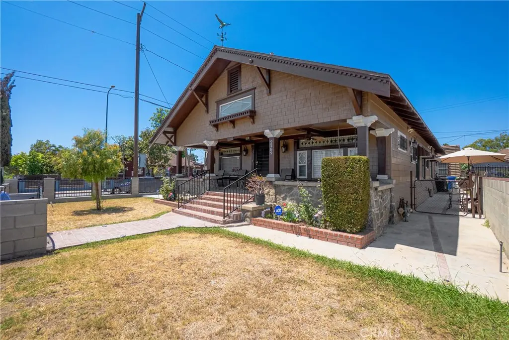 Triplex for sale at 2289 W 29th Place, Los Angeles, CA