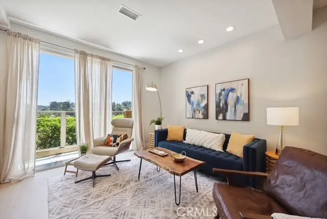 Condominium for rent at 30902 Clubhouse Drive 22E, Laguna Niguel, CA featuring 2 beds and 3 baths