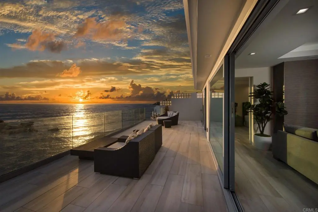 Single Family Residence for rent at 5680 Dolphin Place, La Jolla, CA featuring 3 beds and 4 baths