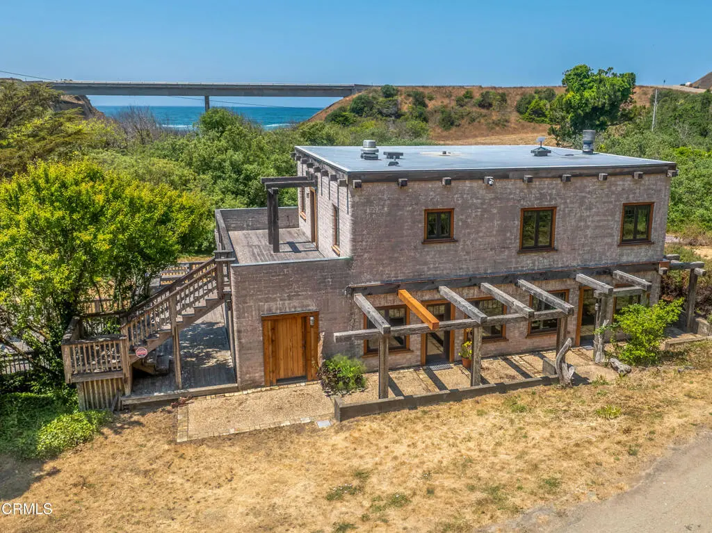 42501 CA-1, Westport, CA — listing photo 1