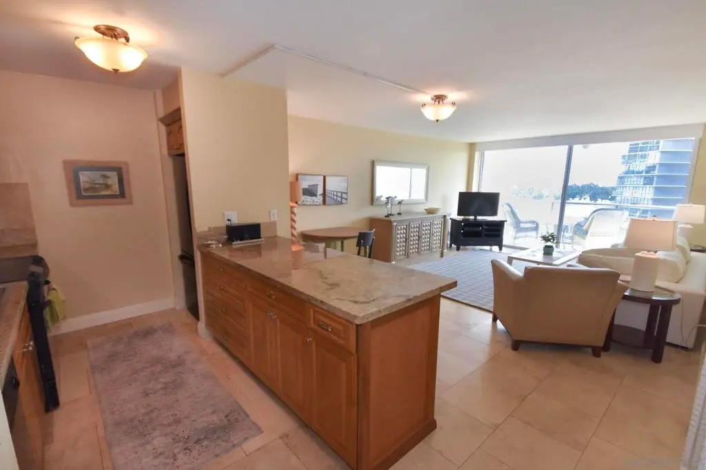 Single Family Residence for rent at 1830 Avenida Del Mundo Unit #1002, Coronado, CA featuring 1 bed and 1 bath