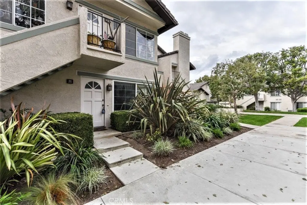 53 Oxford 14, Irvine, CA — listing photo 1