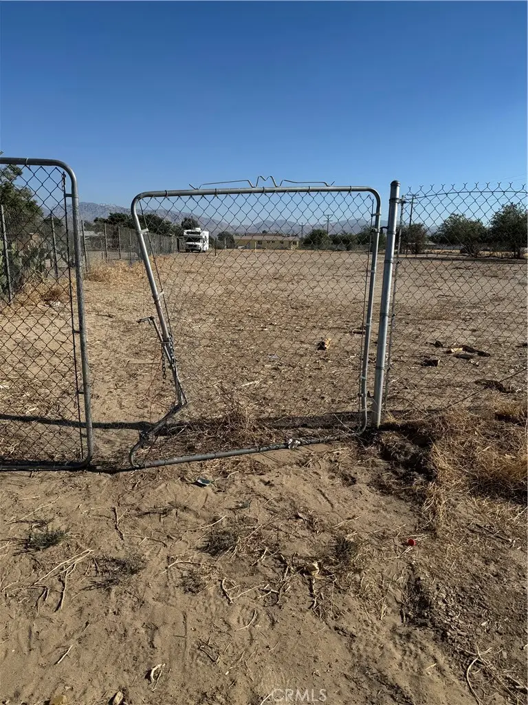 1000 E 100th Street E, Littlerock, CA — listing photo 1