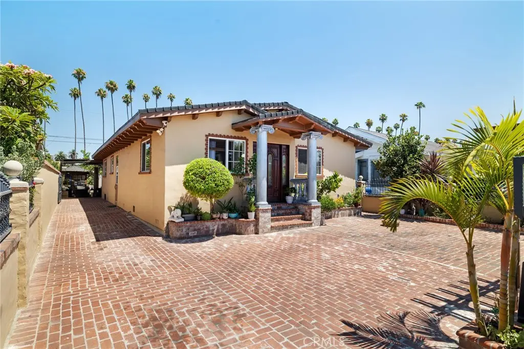 Single Family Residence for sale at 1729 W 51st Place, Los Angeles, CA featuring 3 beds and 2 baths