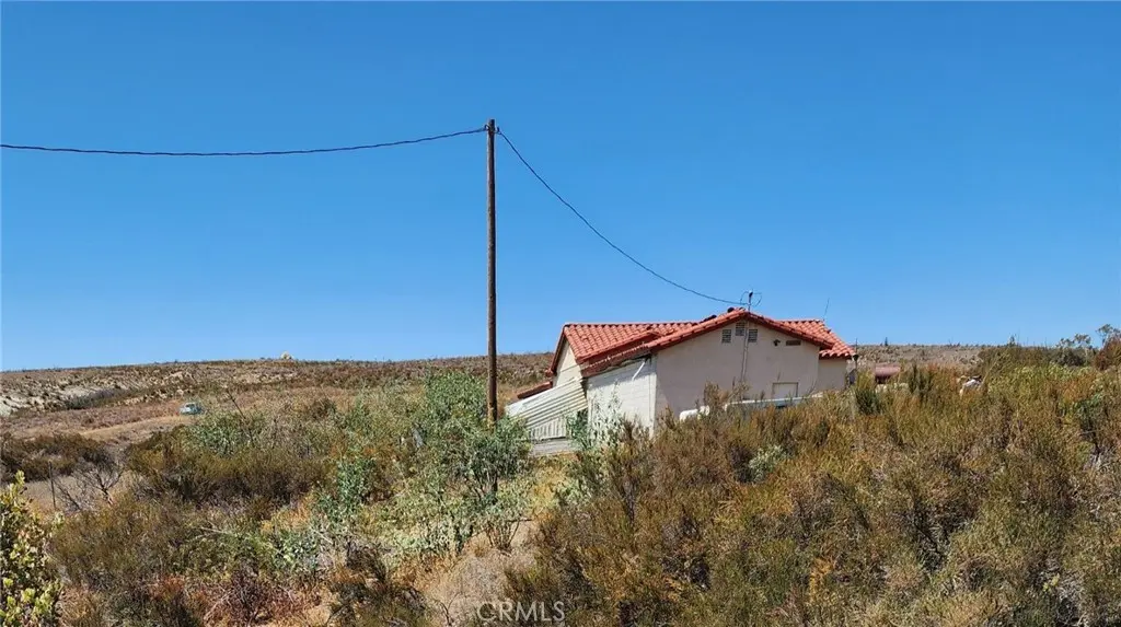 Manufactured On Land for sale at 32701 Red Mountain, Hemet, CA featuring 3 beds and 2 baths