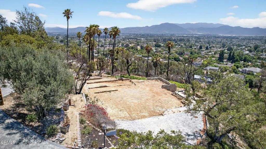 375 W Highland Drive, Camarillo, CA — listing photo 1