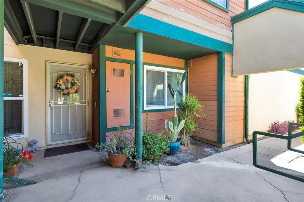 2660 Twain Dr 15, San Bernardino, CA — listing photo 1