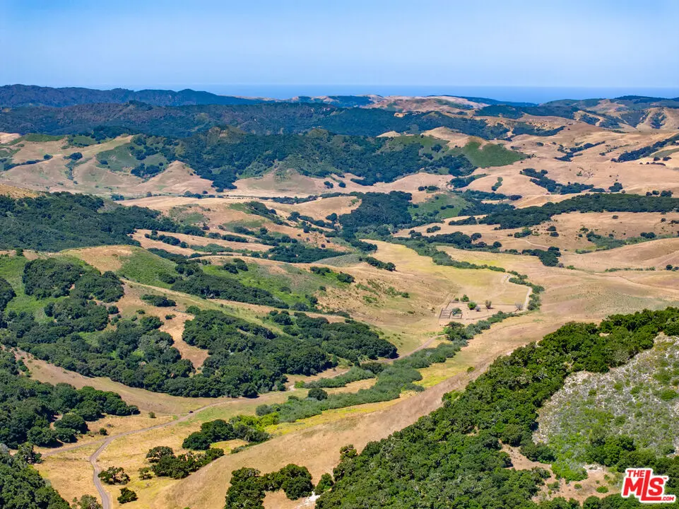 7200 Hwy 1, Lompoc, CA — listing photo 1