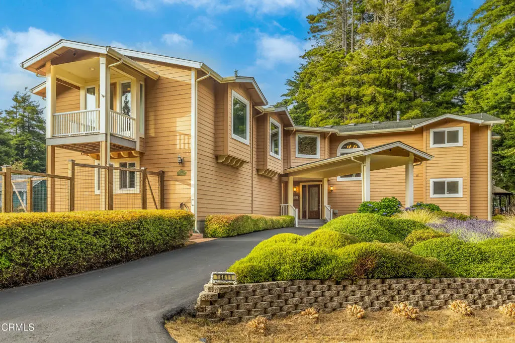Single Family Residence for sale at 16611 Pearl Ranch Road, Fort Bragg, CA featuring 3 beds and 5 baths