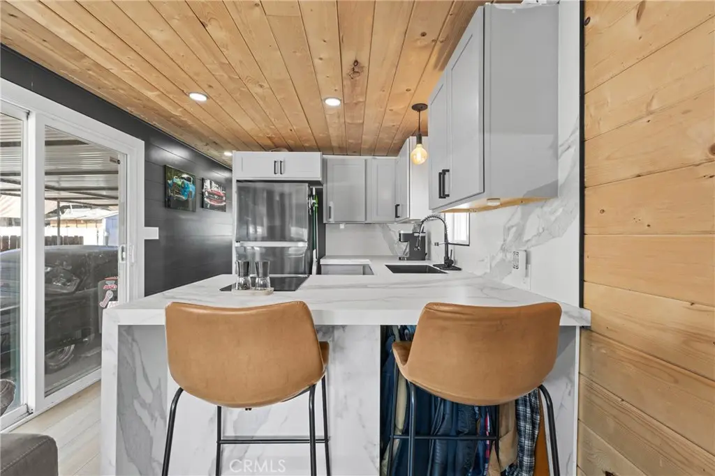 Manufactured In Park for sale at 12149 Indiana Ave 18, Riverside, CA featuring 1 bed and 1 bath