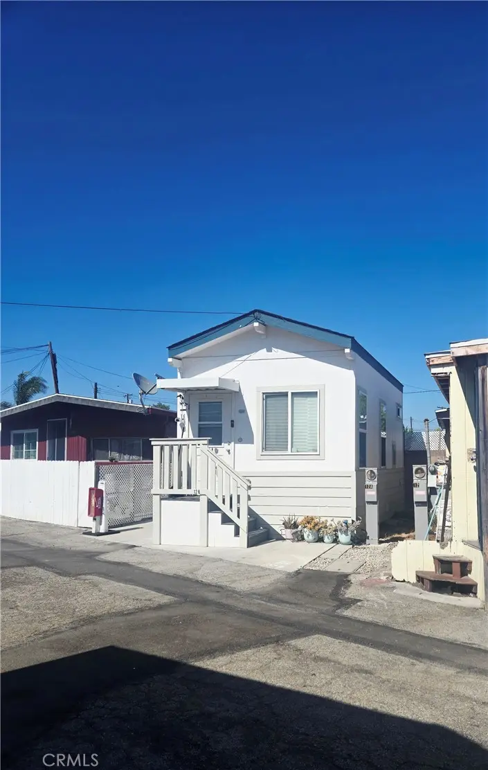 1851 Lomita Blvd 12A, Lomita, CA — listing photo 1