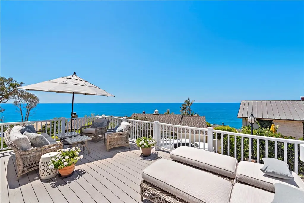 Single Family Residence for rent at 151 Rockledge, Laguna Beach, CA featuring 2 beds and 2 baths
