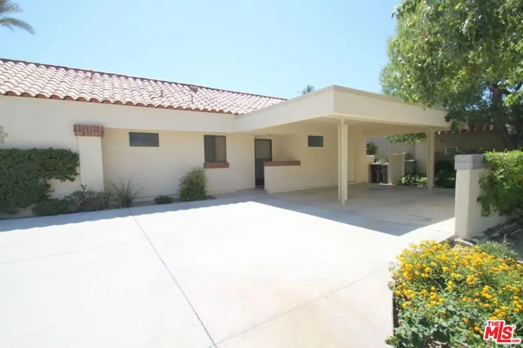 Residential Lease for rent at 40590 La Costa Circle 73-03, Palm Desert, Riverside County, CA featuring 2 beds and 4 baths