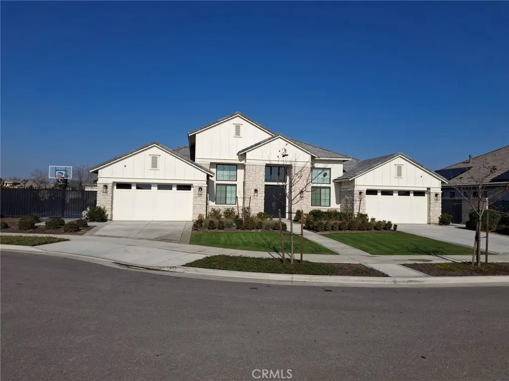 Single Family Residence for sale at 12322 Champlin Place, Bakersfield, CA featuring 4 beds and 3 baths