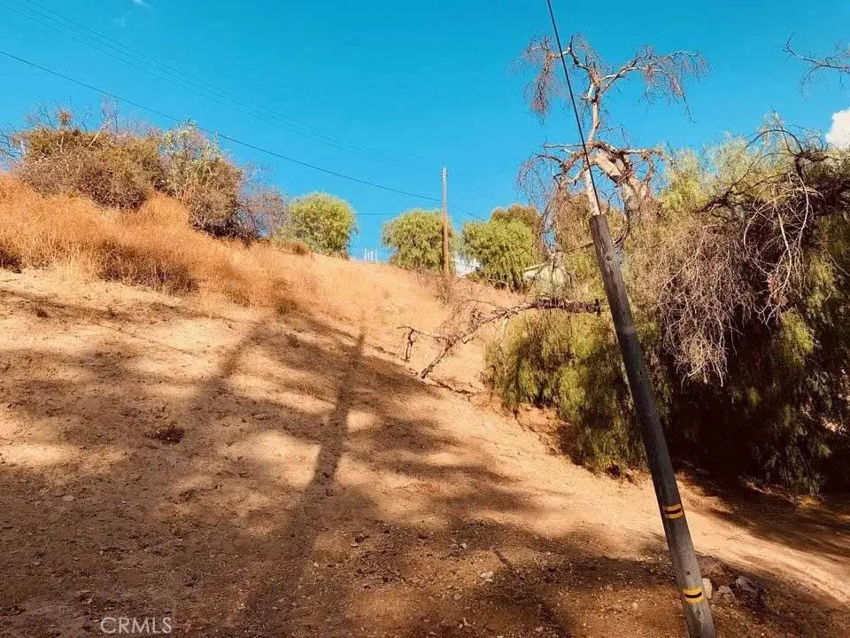 20927 Calimali Road, Woodland Hills, CA — listing photo 1