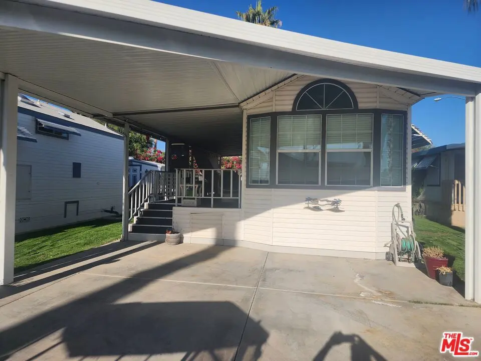 Manufactured In Park for sale at 84136 Avenue 44 609, Indio, CA featuring 1 bed and 1 bath
