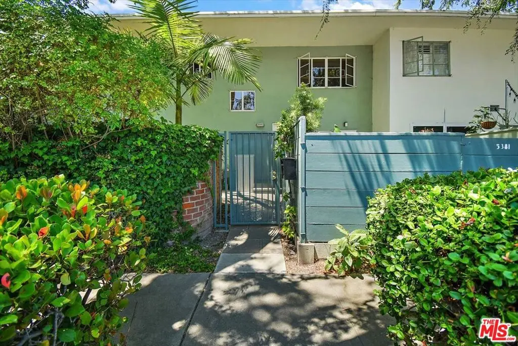 Condominium for sale at 5381 1/2 Village, Los Angeles, CA featuring 2 beds and 1 bath