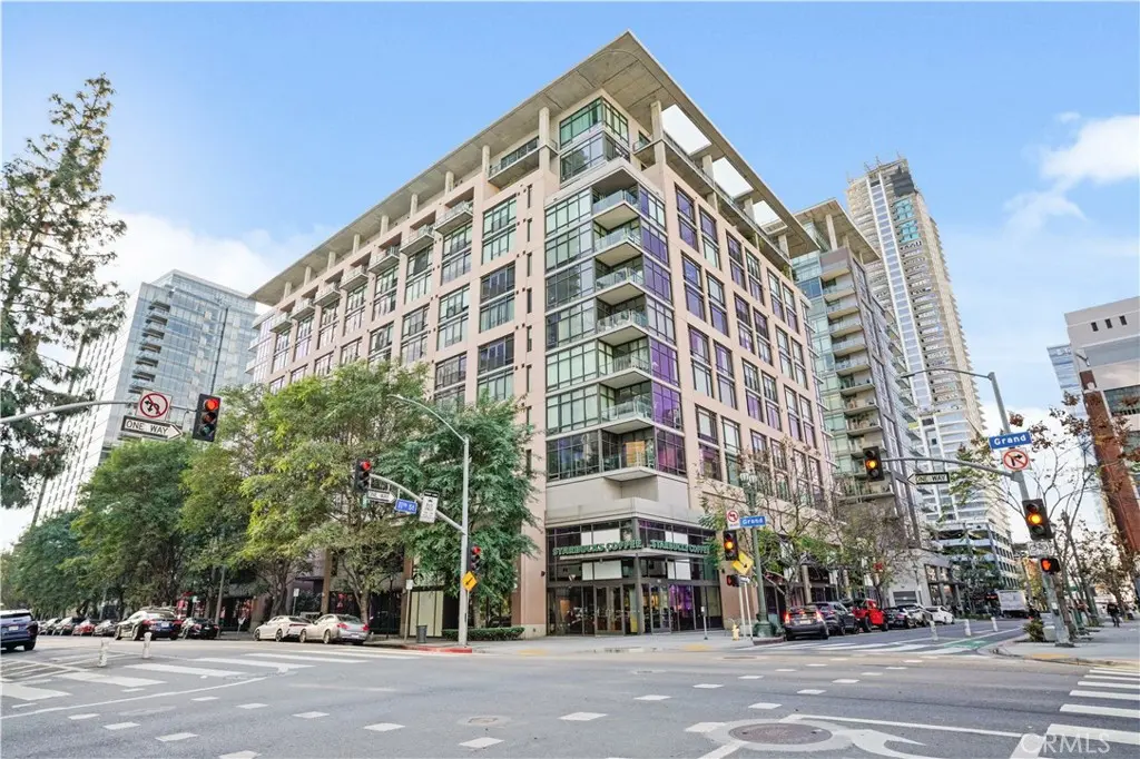Condominium for sale at 1111 S Grand Avenue 702, Los Angeles, CA featuring 1 bed and 1 bath