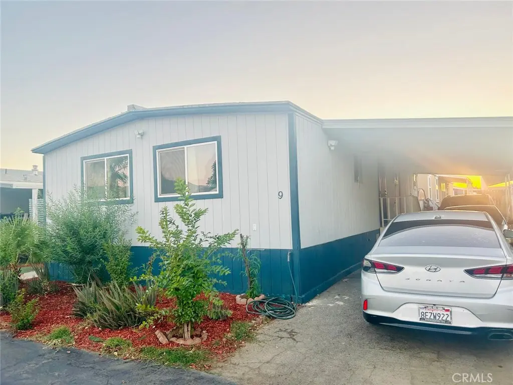 Manufactured In Park for sale at 25350 Santiago Drive 96, Moreno Valley, CA featuring 2 beds and 2 baths