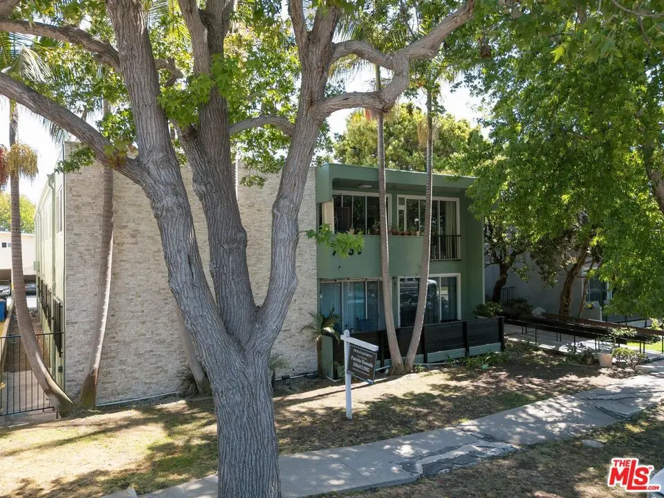 7736 Paseo Del Rey 7, Playa Del Rey, CA — listing photo 1