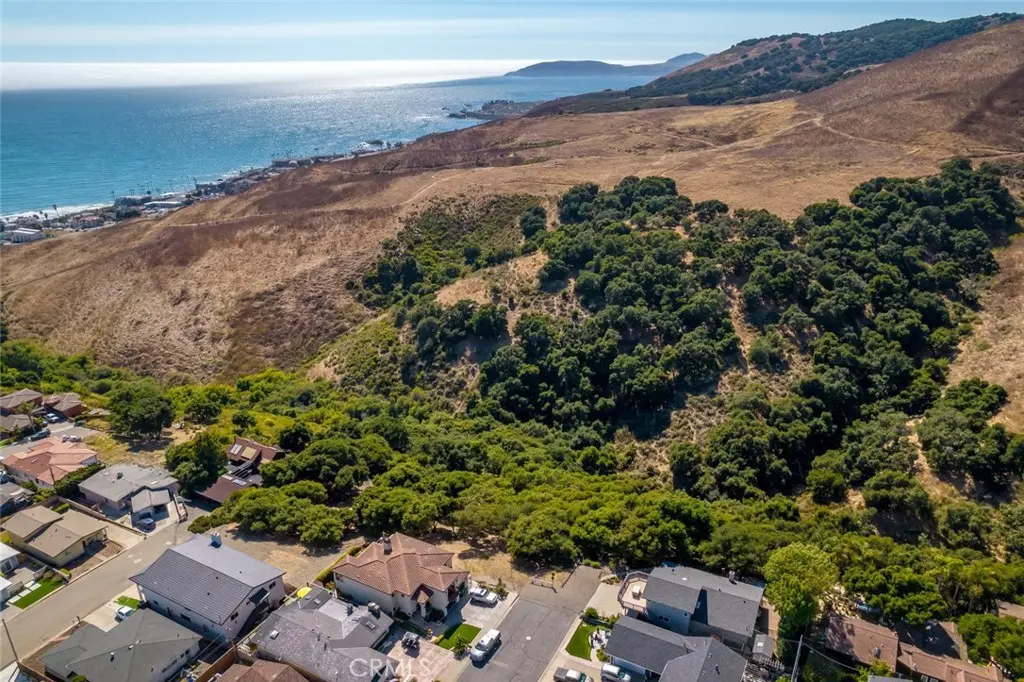 991 Visalia Street, Pismo Beach, CA — listing photo 1