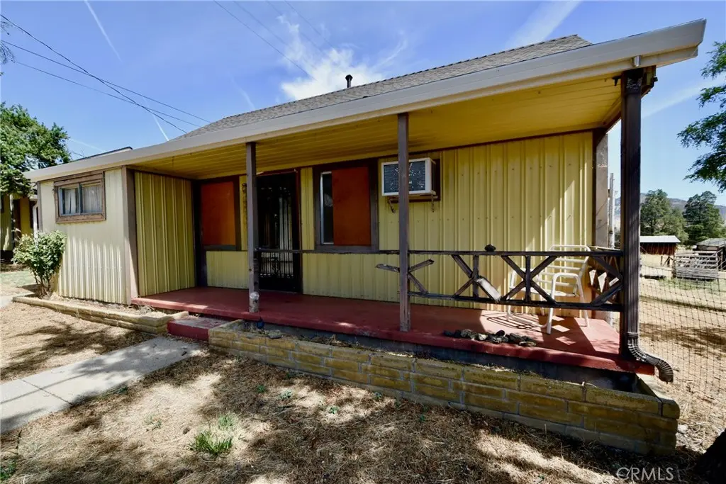 Single Family Residence for sale at 1439 Hawkinsville Humbug Rd., Yreka, CA featuring 2 beds and 2 baths