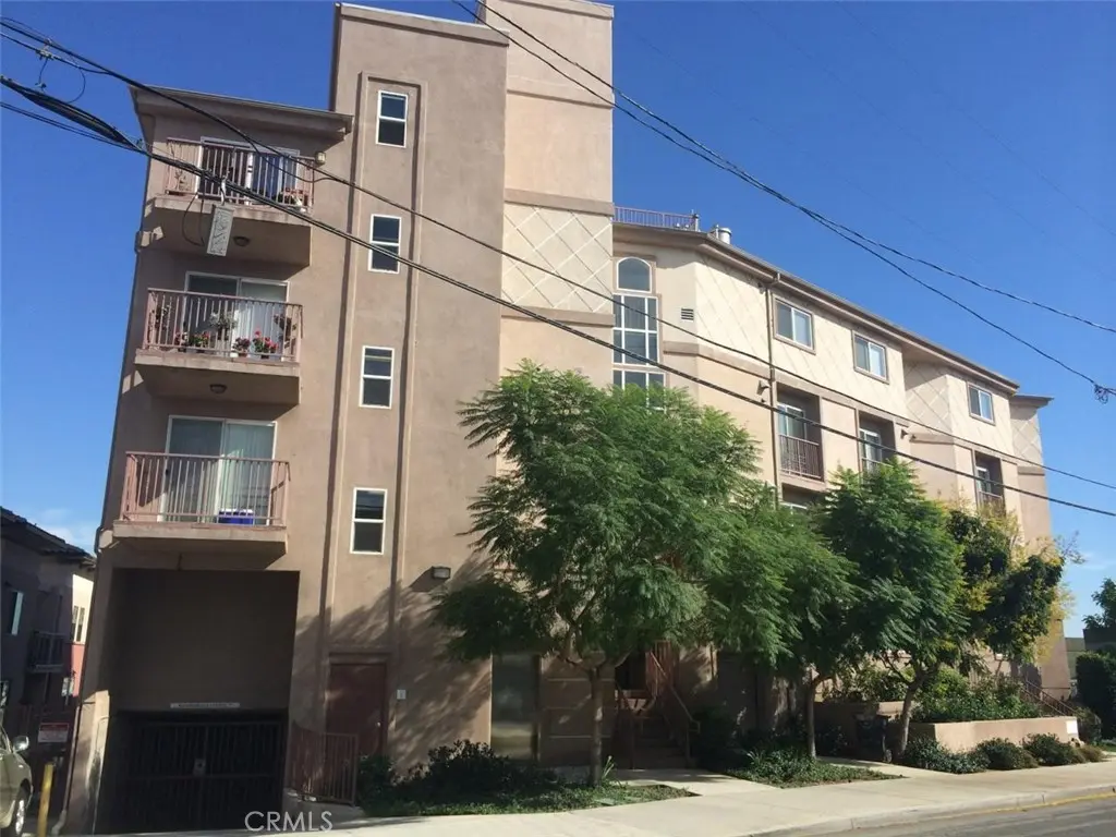 Residential Lease for rent at 700 N Hill Place 102, Los Angeles, Los Angeles County, CA featuring 2 beds and 1 bath