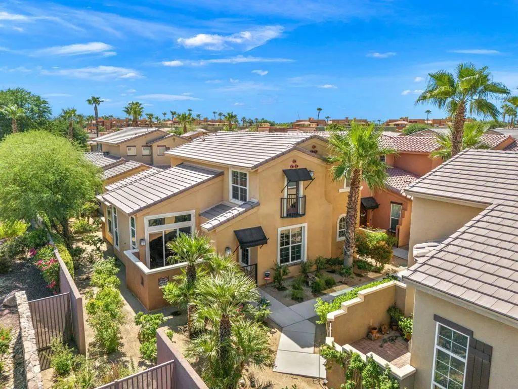 Residential Lease for rent at 52050 Rosewood Lane, La Quinta, Riverside County, CA featuring 3 beds and 3 baths