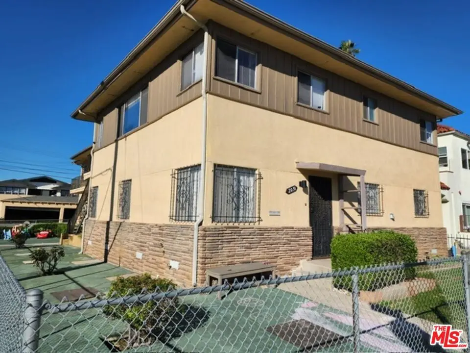 Residential Income for sale at 3305 W 21st Street 6, Los Angeles, CA featuring 8 beds and 6 baths