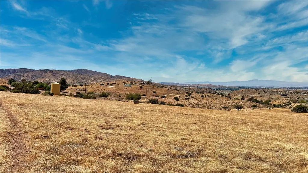 1 Small Rd., Palmdale, CA — listing photo 1