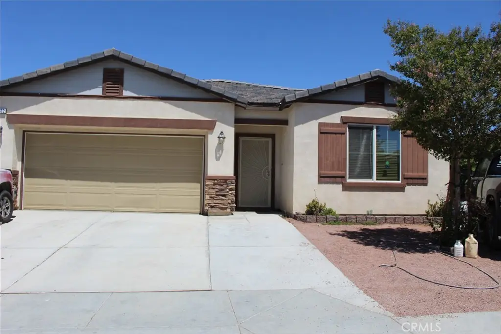 11932 Bluff Court, Adelanto, CA — listing photo 1