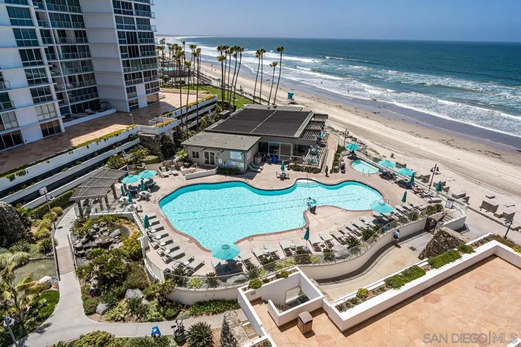 Single Family Residence for rent at 1760 Avenida Del Mundo 609, Coronado, CA featuring 3 beds and 3 baths