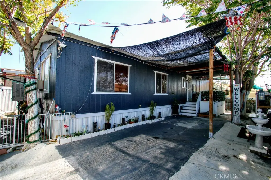 62475 29 Palms Highway 26, Joshua Tree, CA — listing photo 1