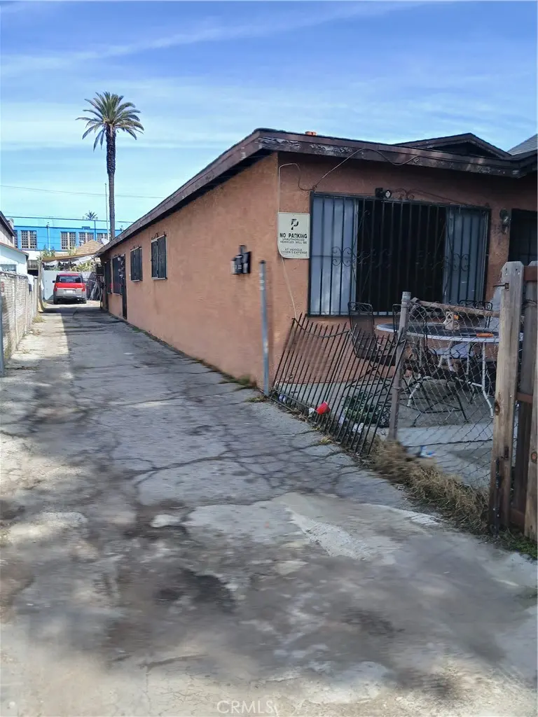 Triplex for sale at 1549 E.33 ST., Los Angeles, CA