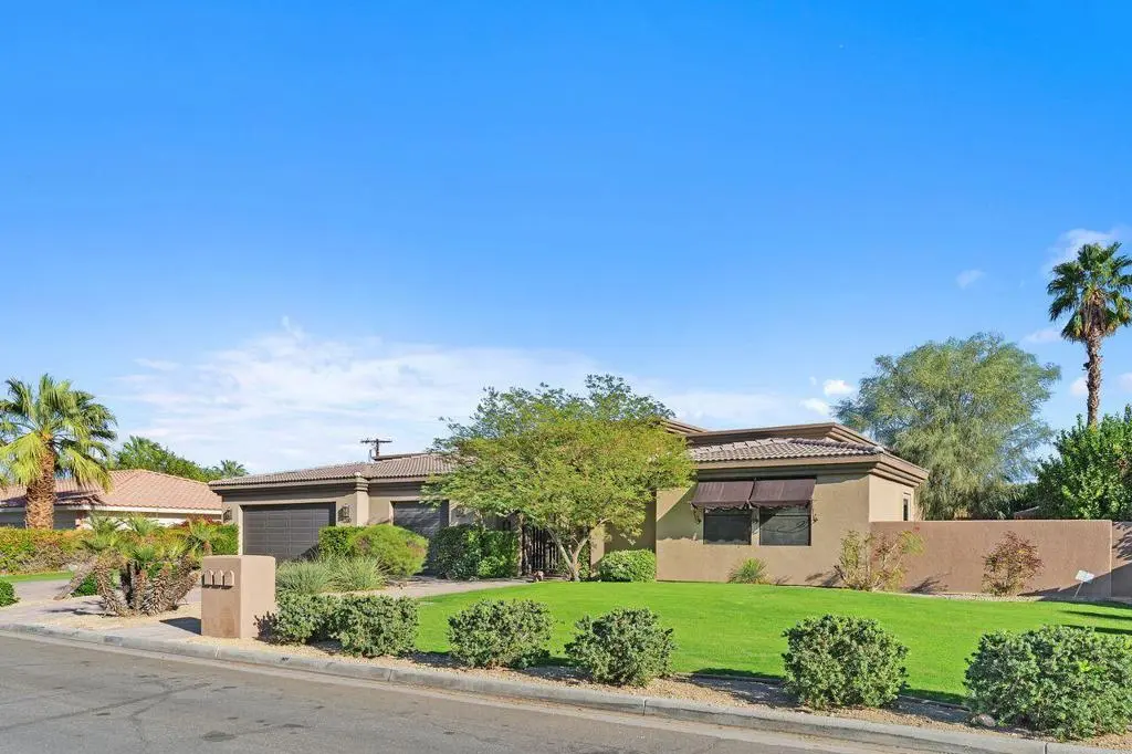 Residential Lease for rent at 51200 Calle Paloma, La Quinta, Riverside County, CA featuring 4 beds and 4 baths