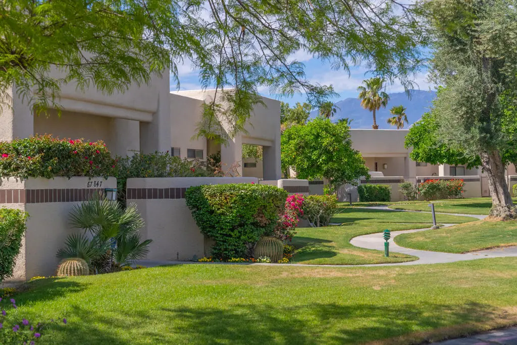 Residential Lease for rent at 67847 N Portales Drive 288, Cathedral City, Riverside County, CA featuring 2 beds and 2 baths
