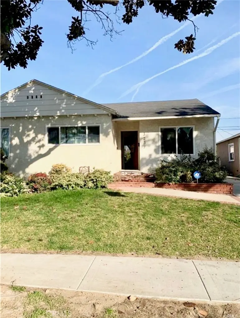 3237 Del Amo Boulevard, Lakewood, CA — listing photo 1