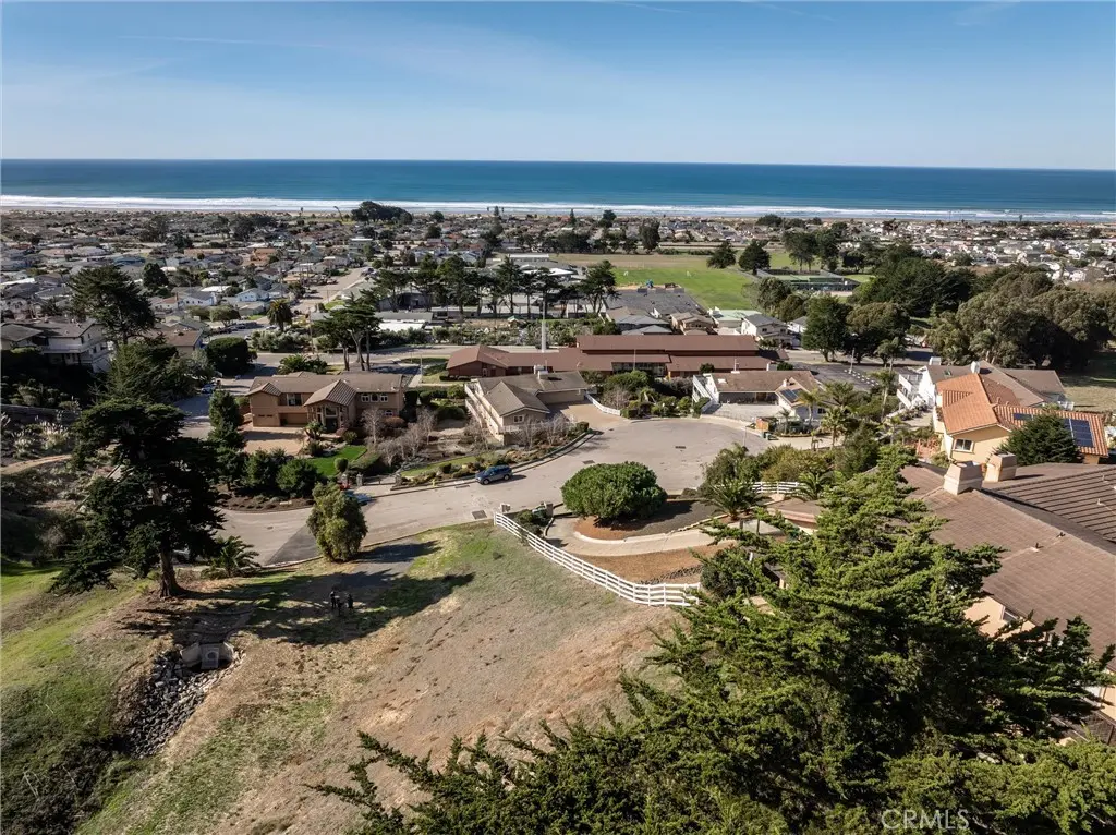 670 Sequoia Court, Morro Bay, CA — listing photo 1