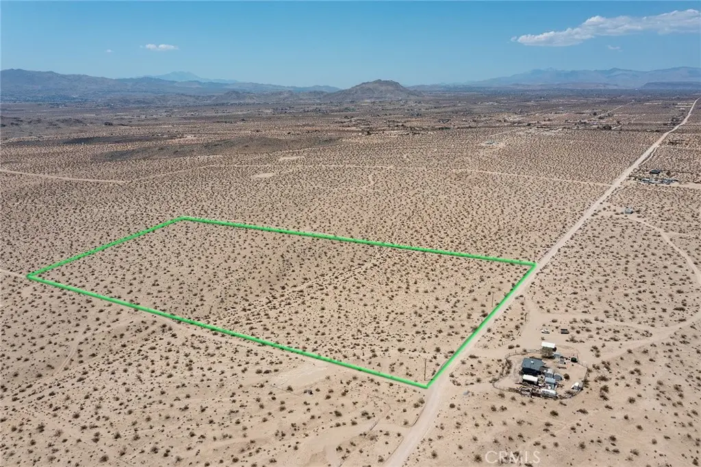 6789 La Brisa Drive, Joshua Tree, CA — listing photo 1
