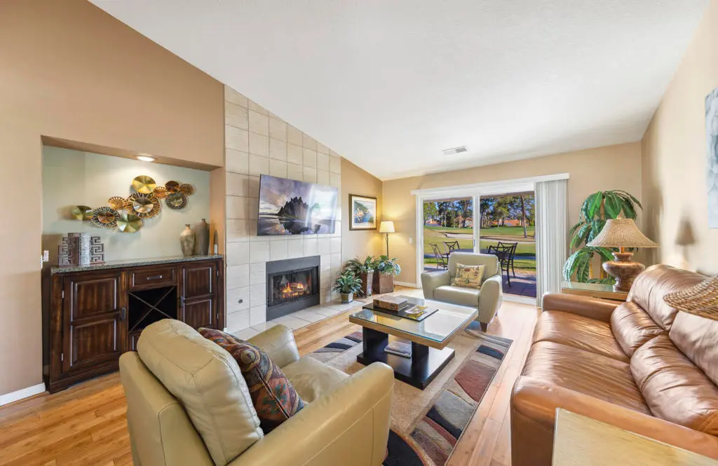 Residential Lease for rent at 651 Vista Lago Circle N, Palm Desert, Riverside County, CA featuring 2 beds and 2 baths