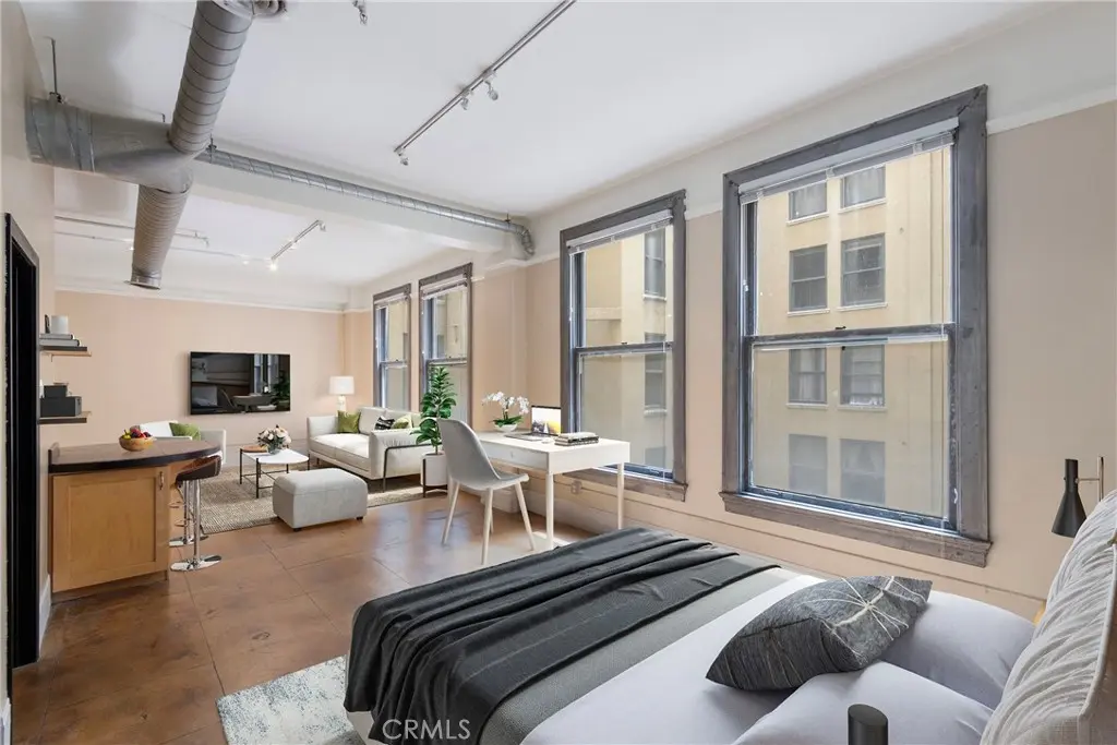 Residential Lease for rent at 108 W 2nd Street 410, Los Angeles, Los Angeles County, CA featuring 1 bed and 1 bath