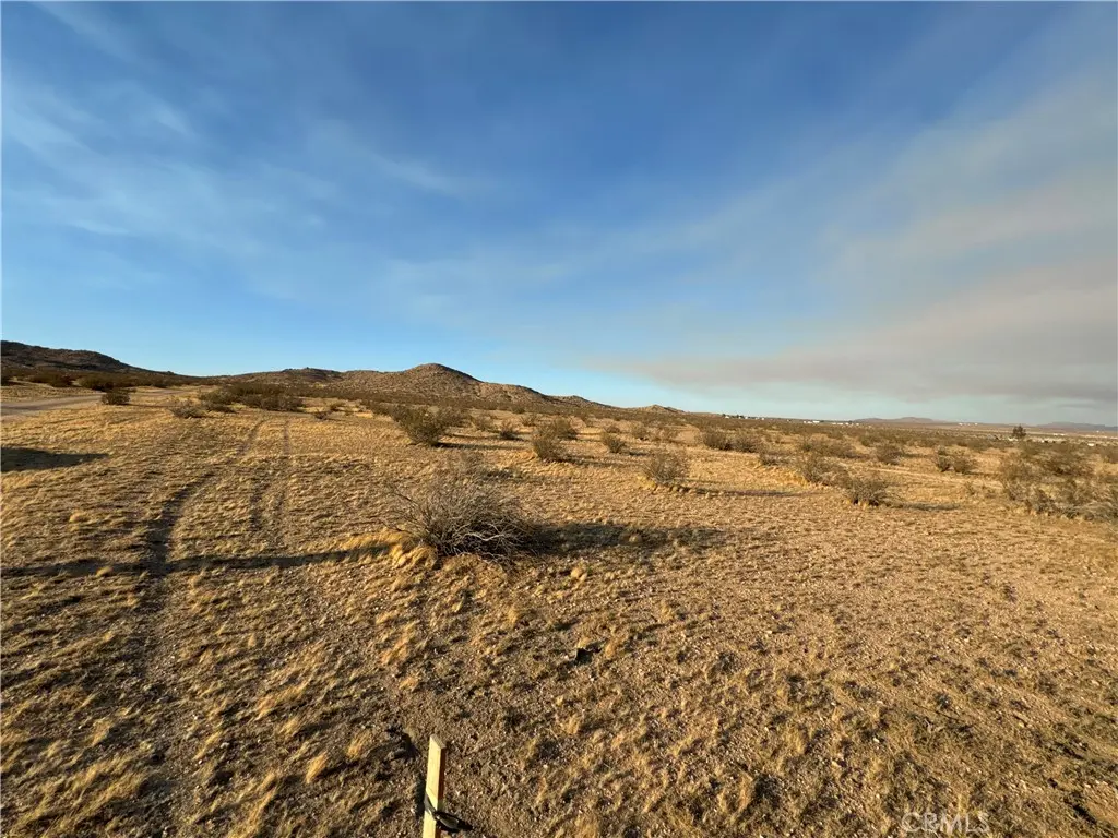 200 E Avenue K8, Lancaster, CA — listing photo 1