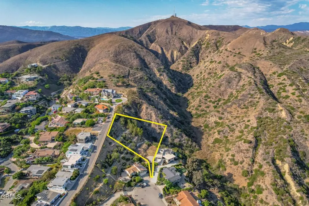 1690 Buena Vista Street, Ventura, CA — listing photo 1